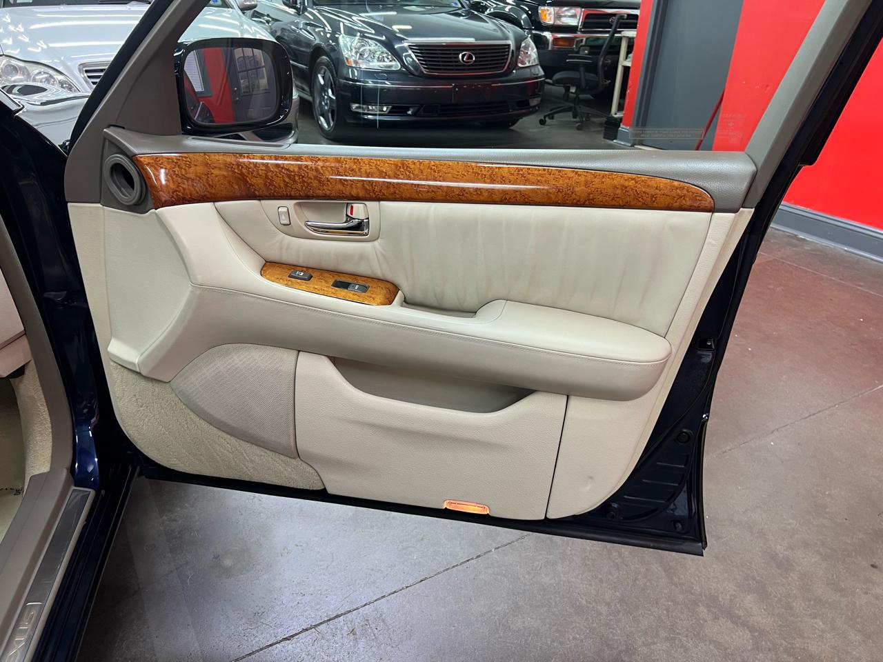 Lexus LS 430 Sedan 2005