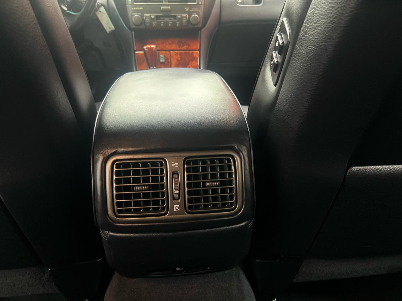 Lexus LS 430 Sedan 2006