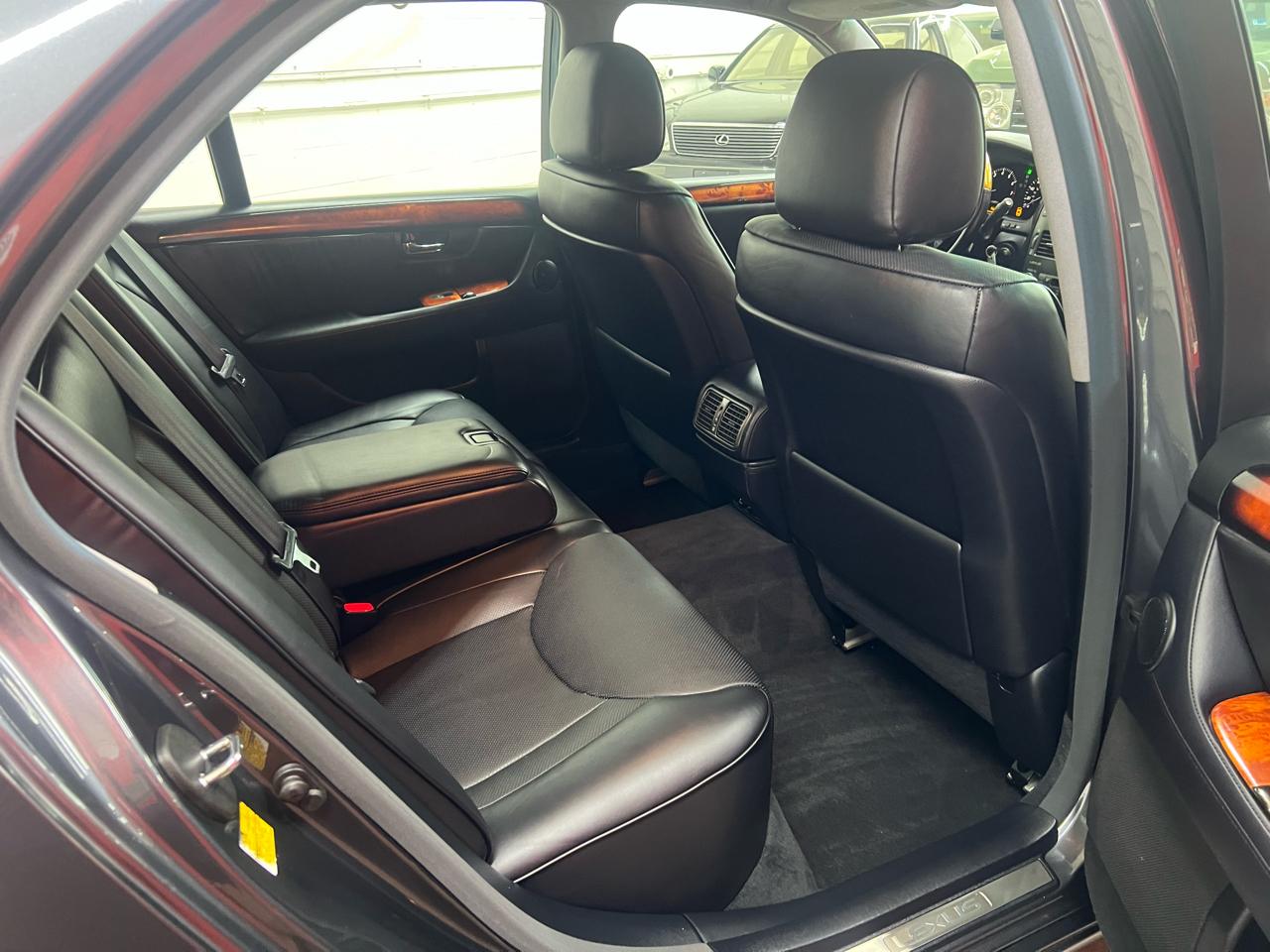 Lexus LS 430 Sedan 2006