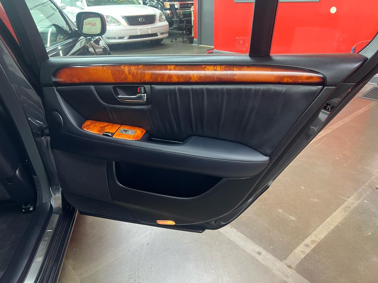 Lexus LS 430 Sedan 2006