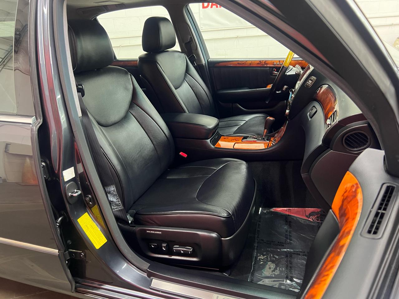 Lexus LS 430 Sedan 2006