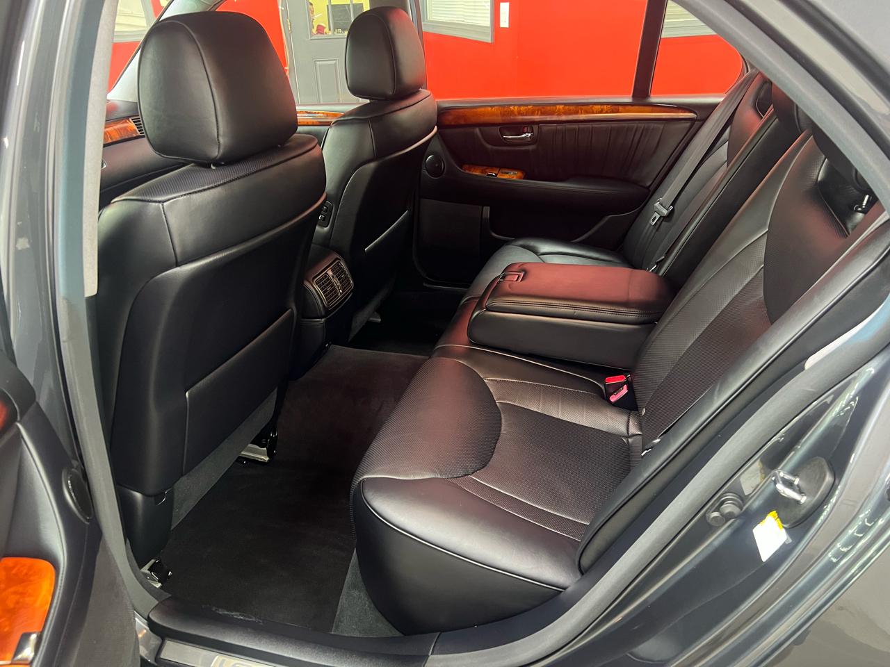Lexus LS 430 Sedan 2006
