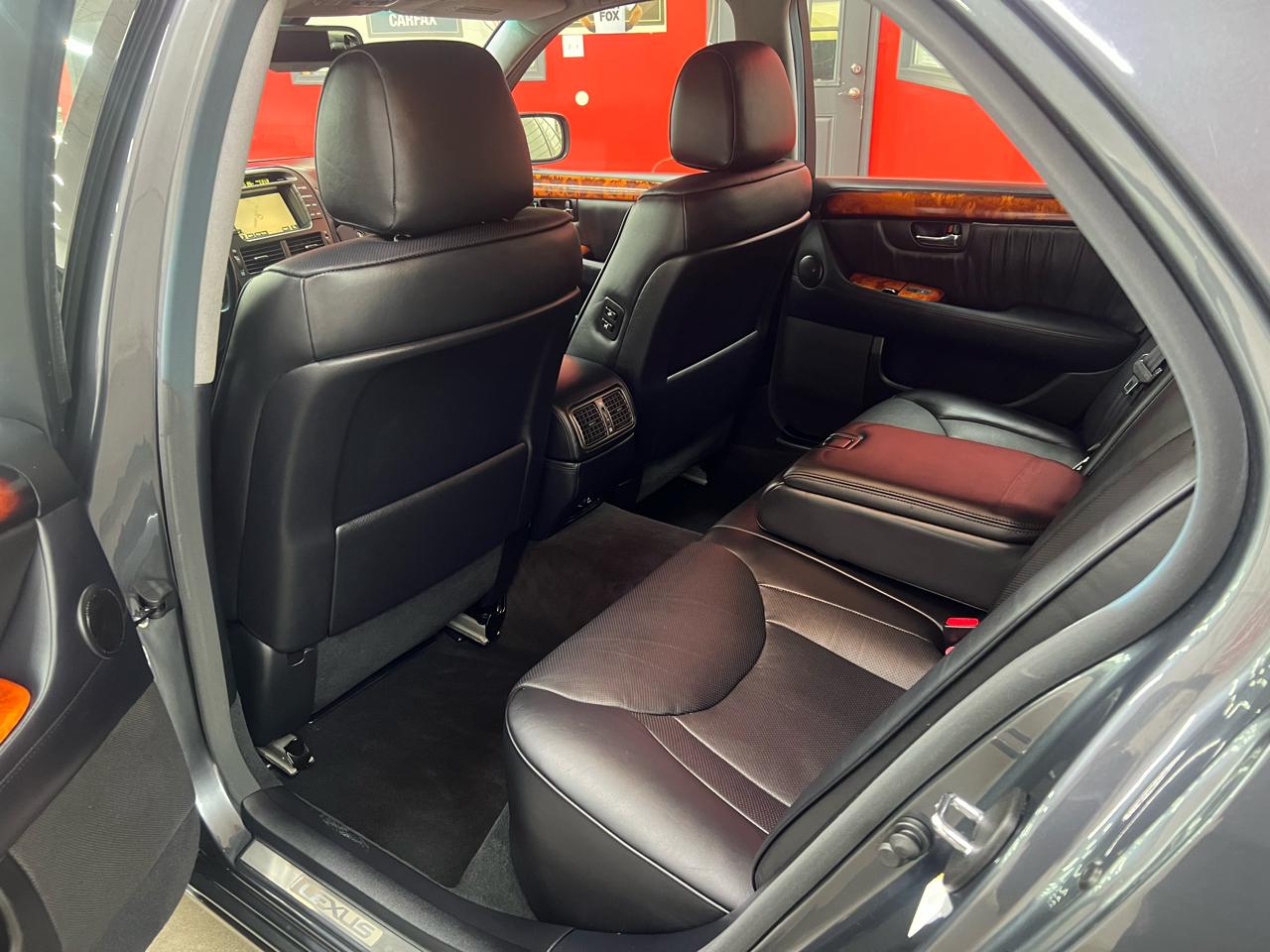 Lexus LS 430 Sedan 2006
