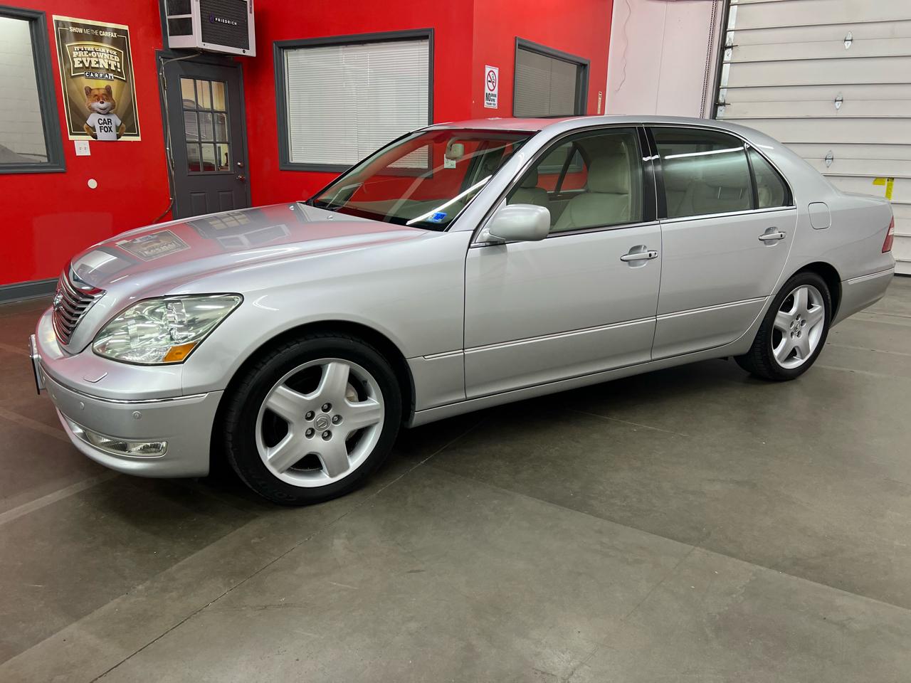 Lexus LS 430 Sedan 2005