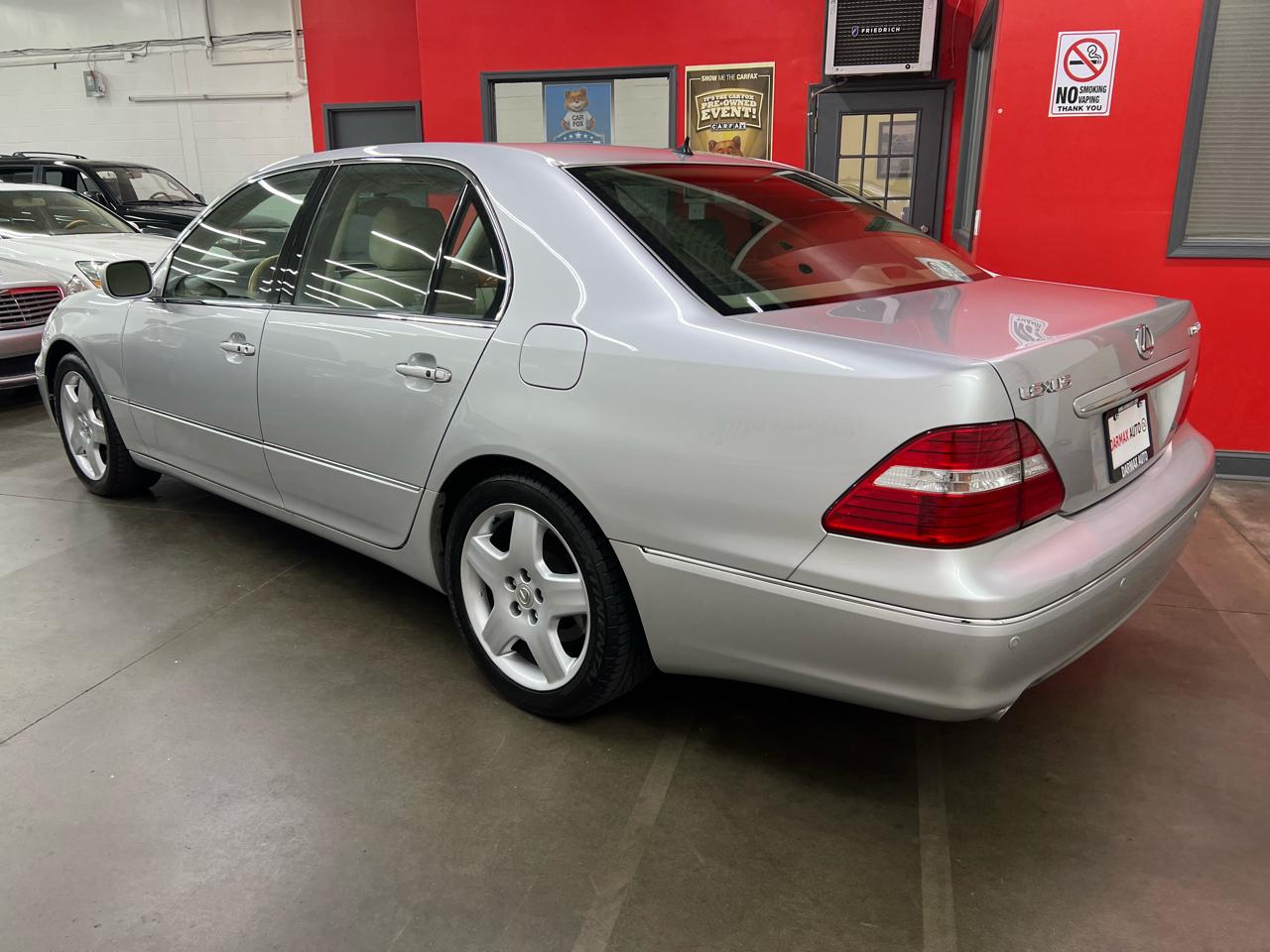 Lexus LS 430 Sedan 2005