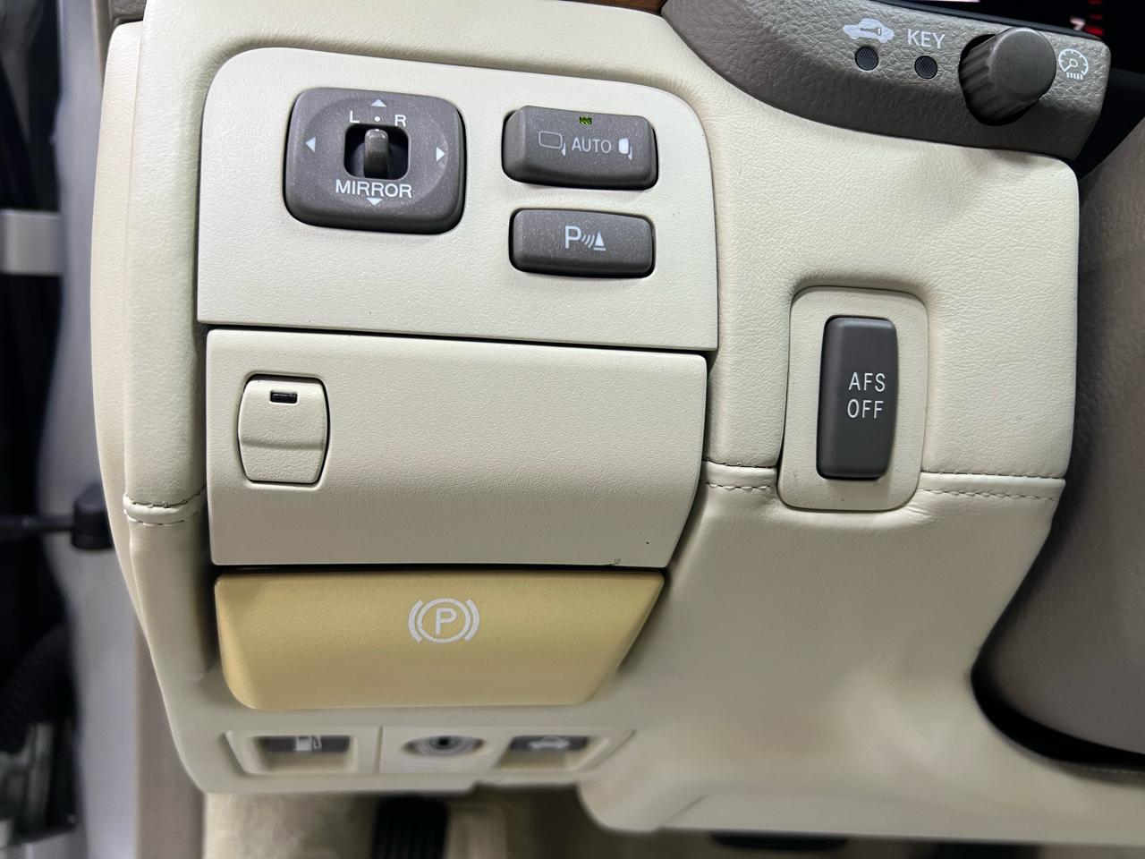 Lexus LS 430 Sedan 2005