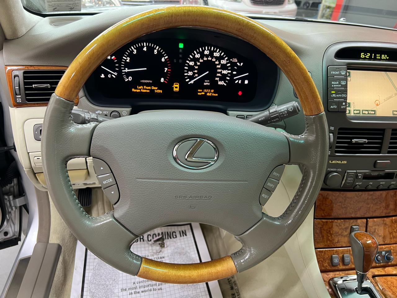 Lexus LS 430 Sedan 2005