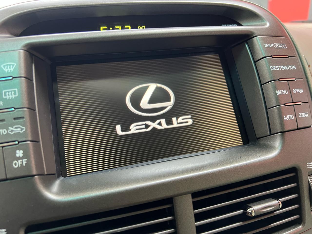 Lexus LS 430 Sedan 2005