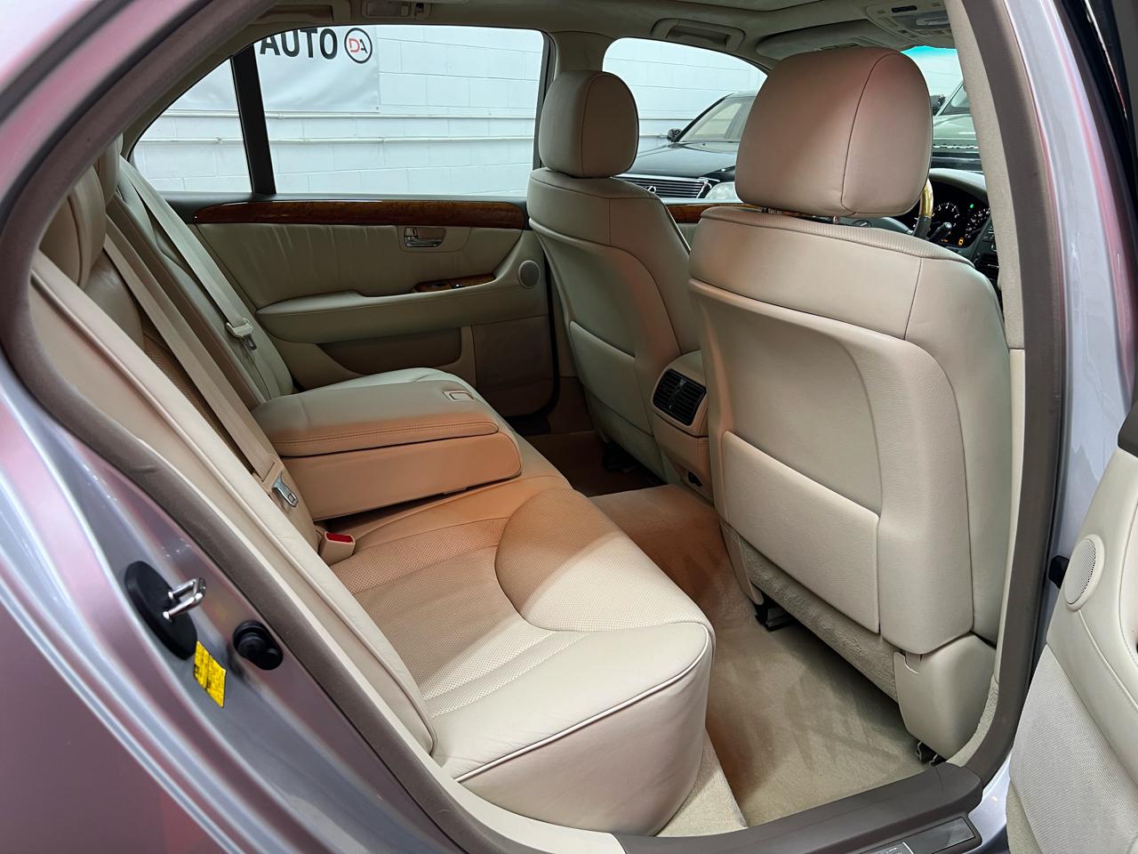 Lexus LS 430 Sedan 2005