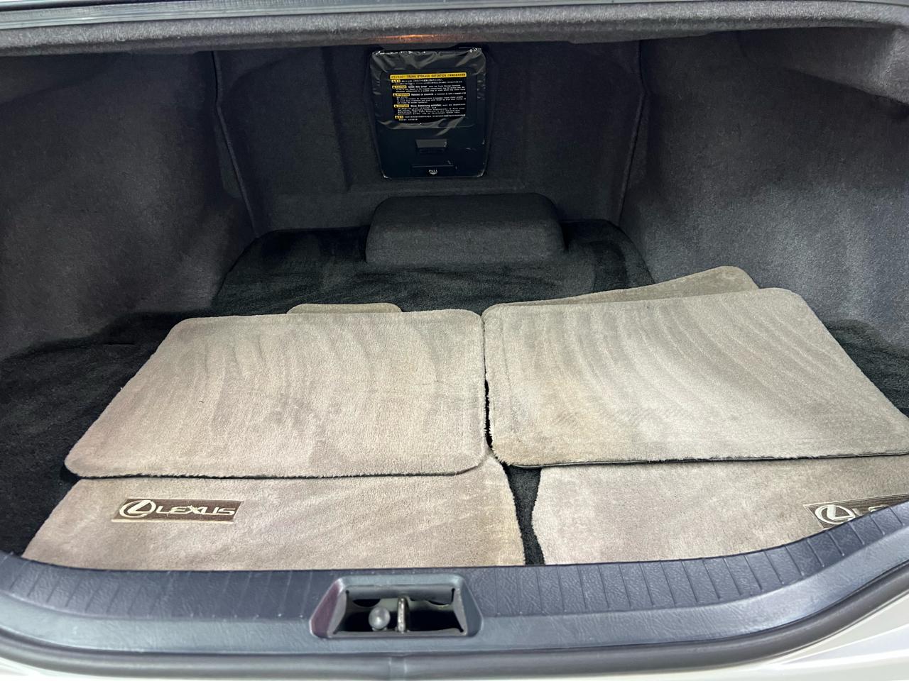 Lexus LS 430 Sedan 2005