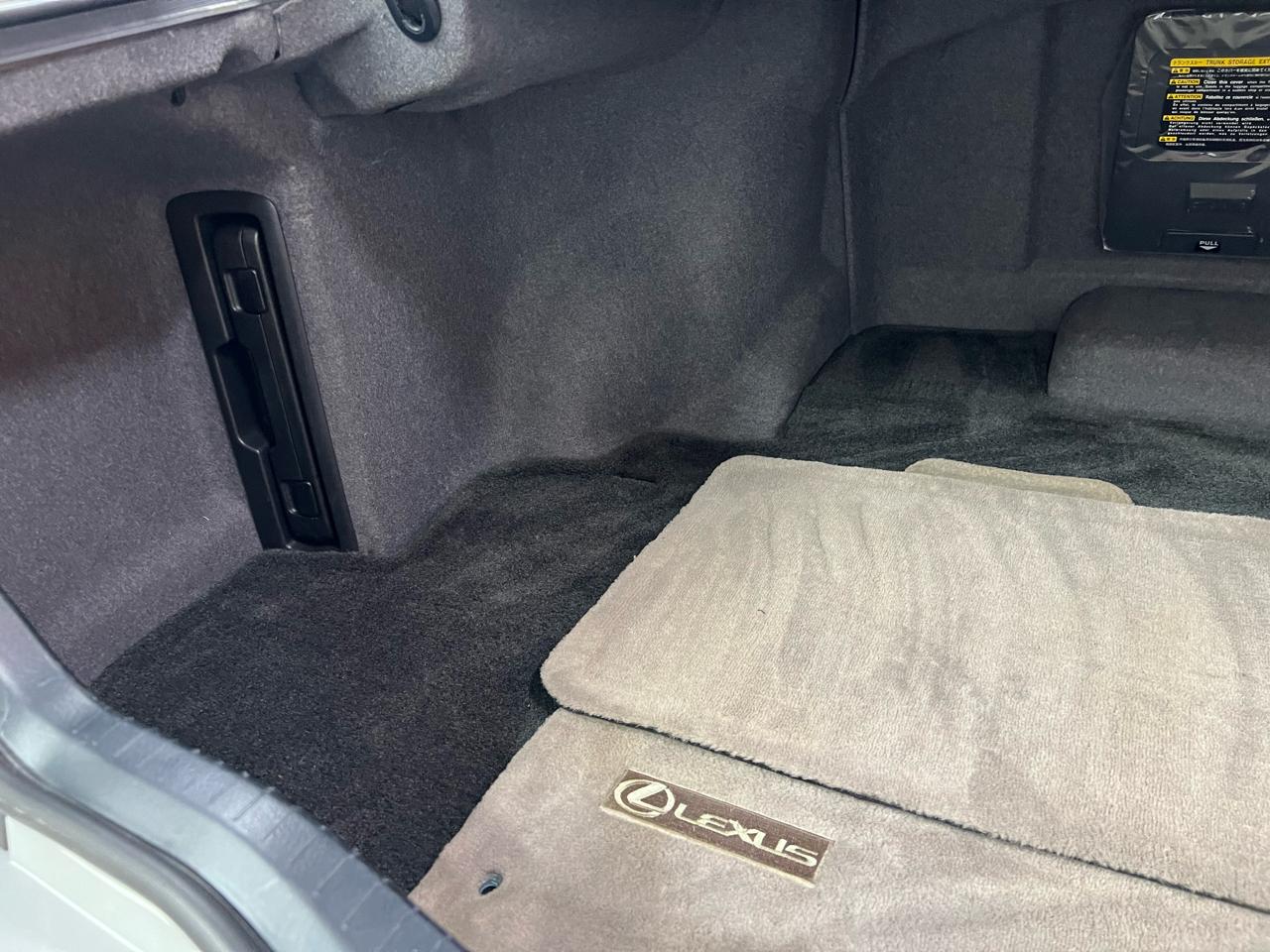 Lexus LS 430 Sedan 2005