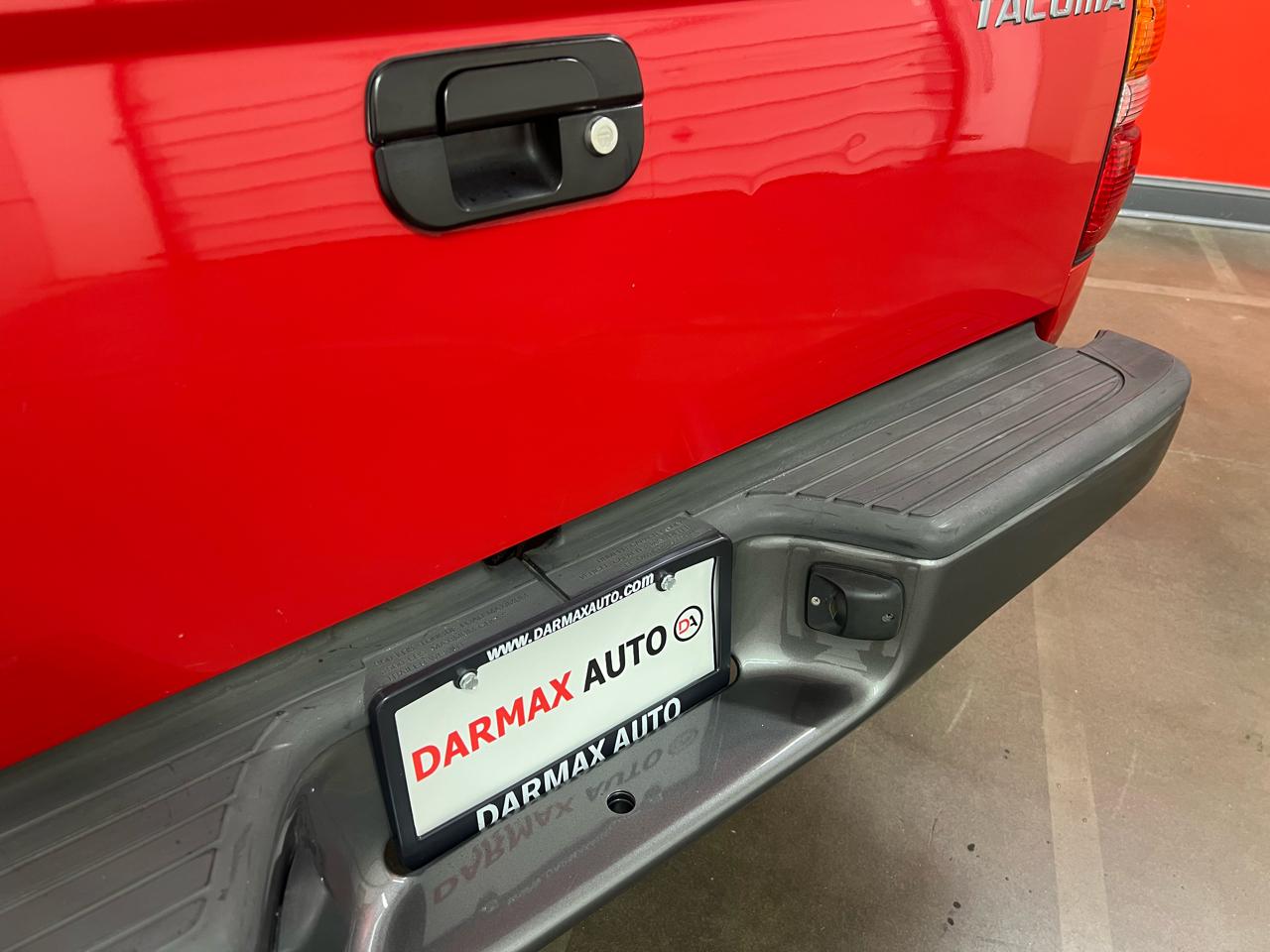 Toyota Tacoma 2WD Reg Cab I4 AT (Natl) 2003