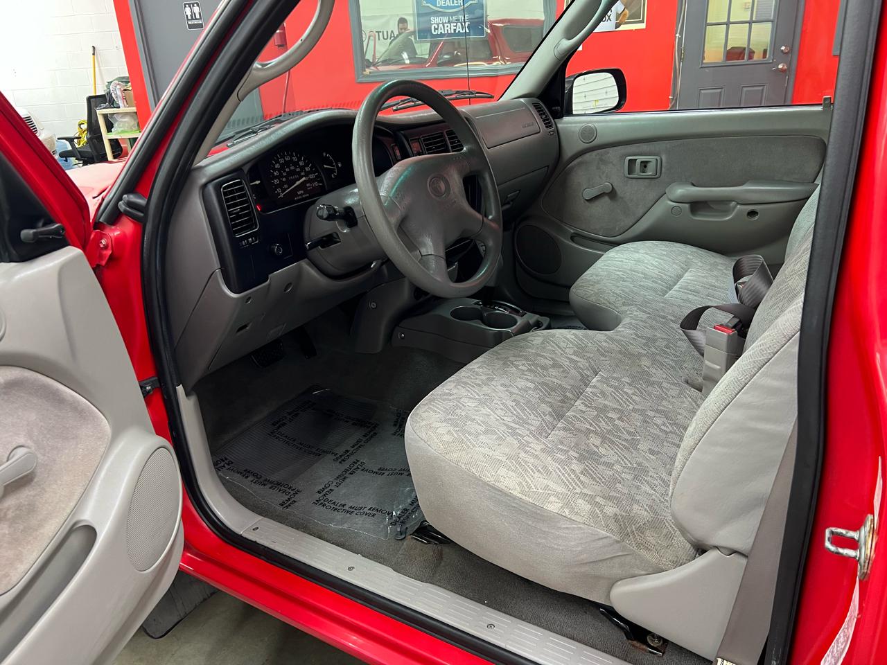 Toyota Tacoma 2WD Reg Cab I4 AT (Natl) 2003
