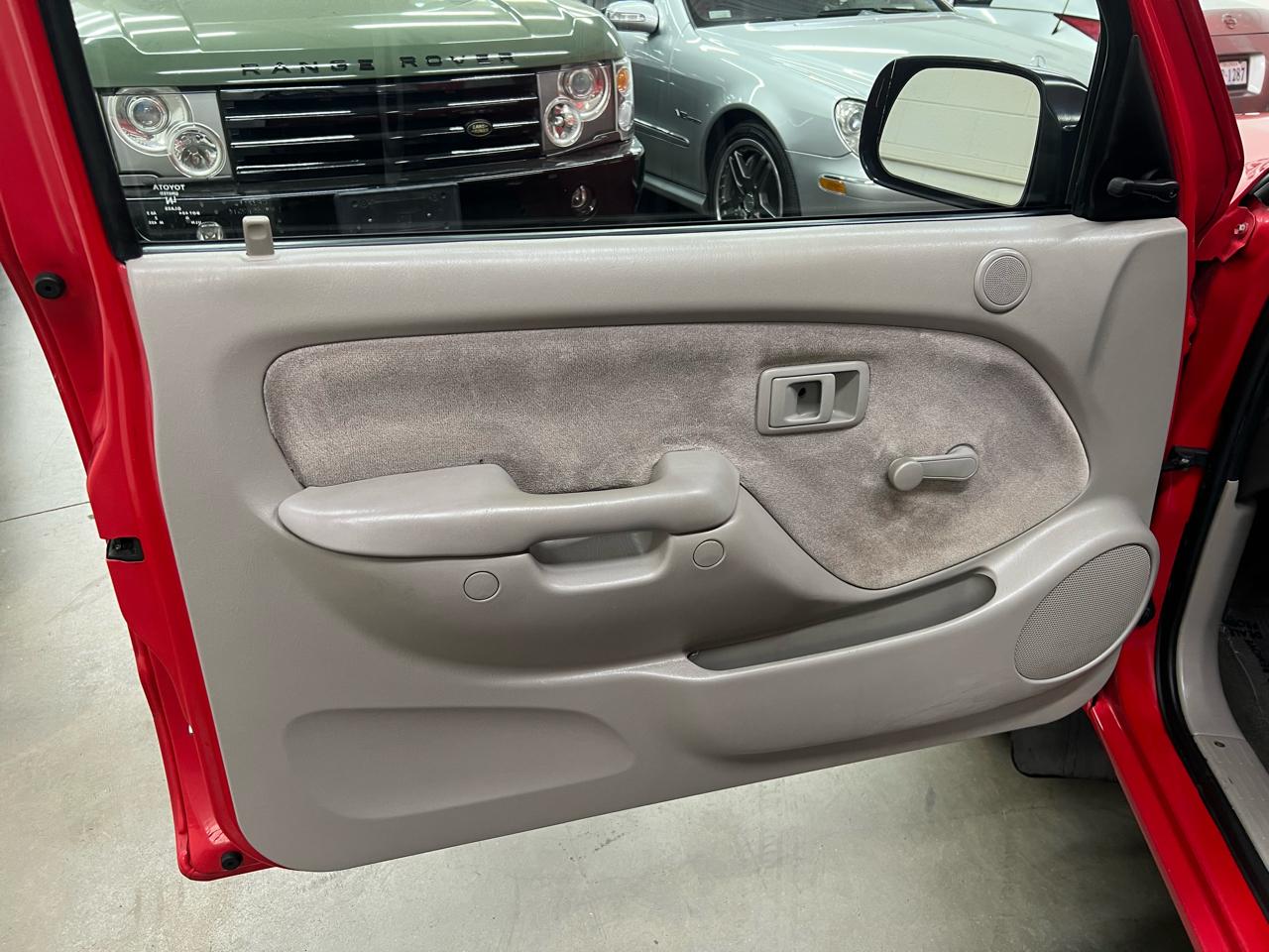 Toyota Tacoma 2WD Reg Cab I4 AT (Natl) 2003