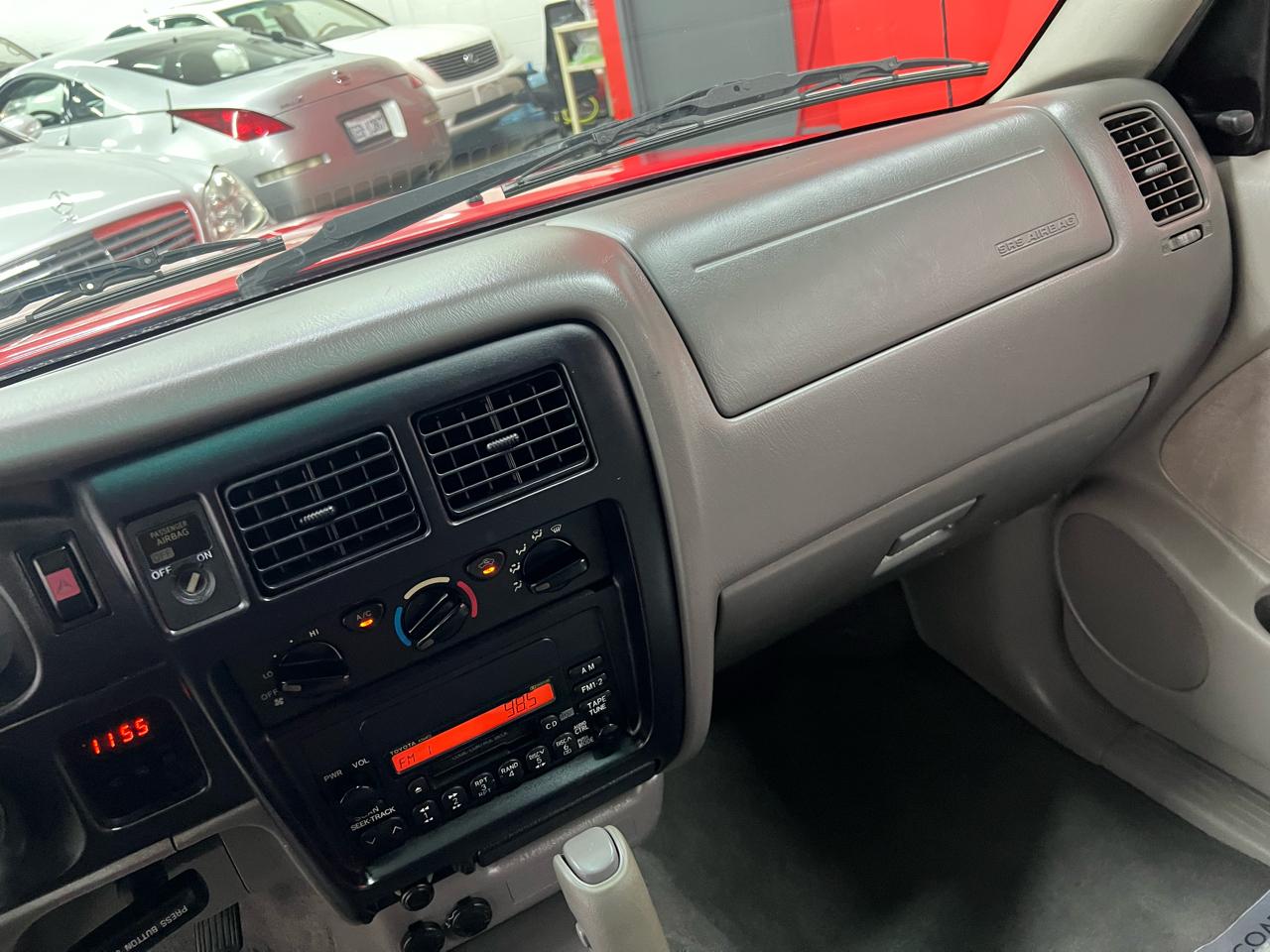 Toyota Tacoma 2WD Reg Cab I4 AT (Natl) 2003