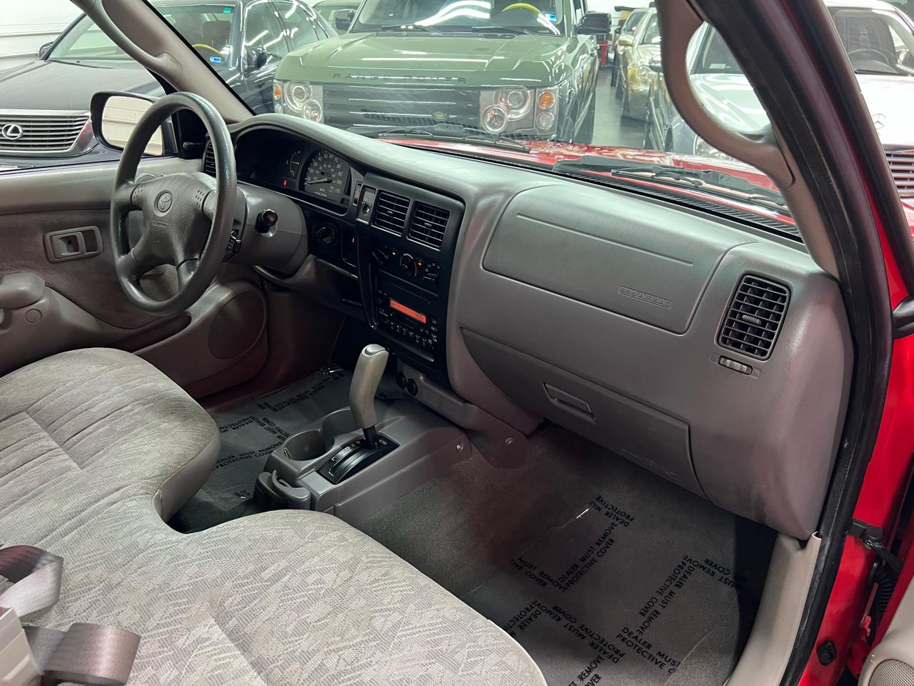 Toyota Tacoma 2WD Reg Cab I4 AT (Natl) 2003