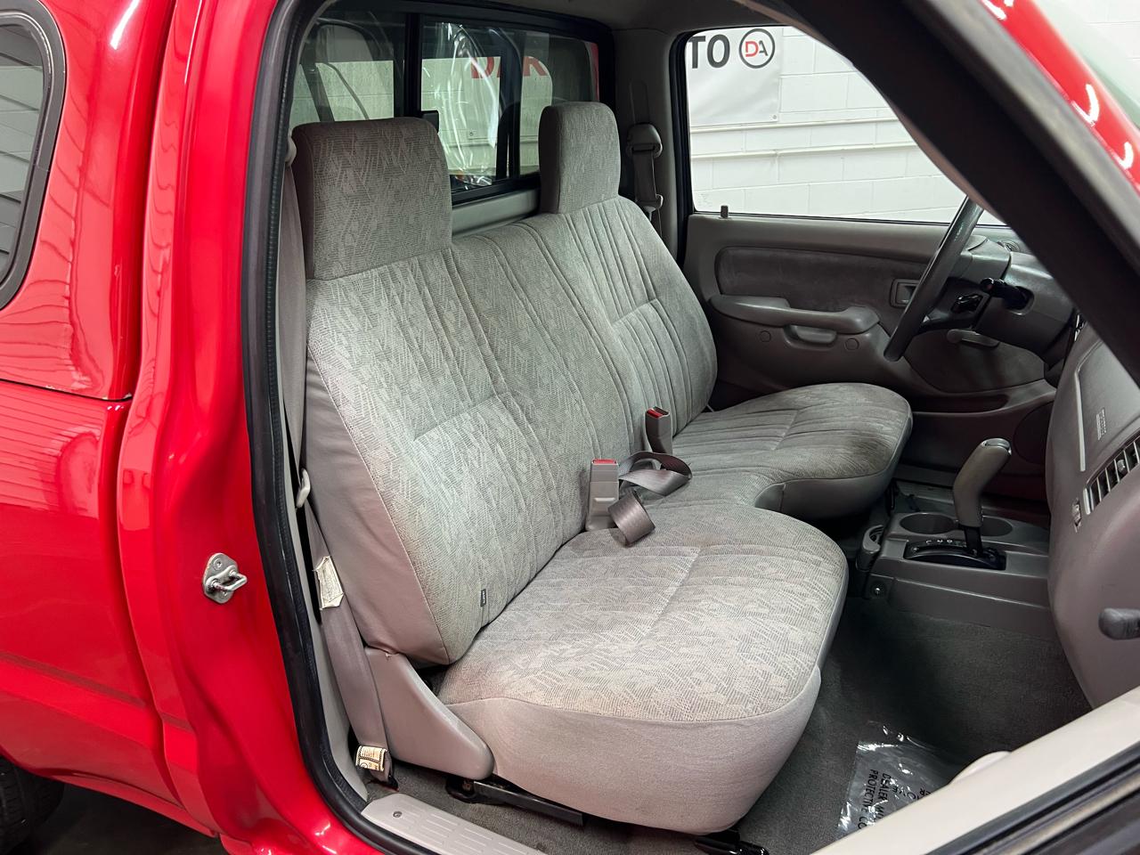 Toyota Tacoma 2WD Reg Cab I4 AT (Natl) 2003