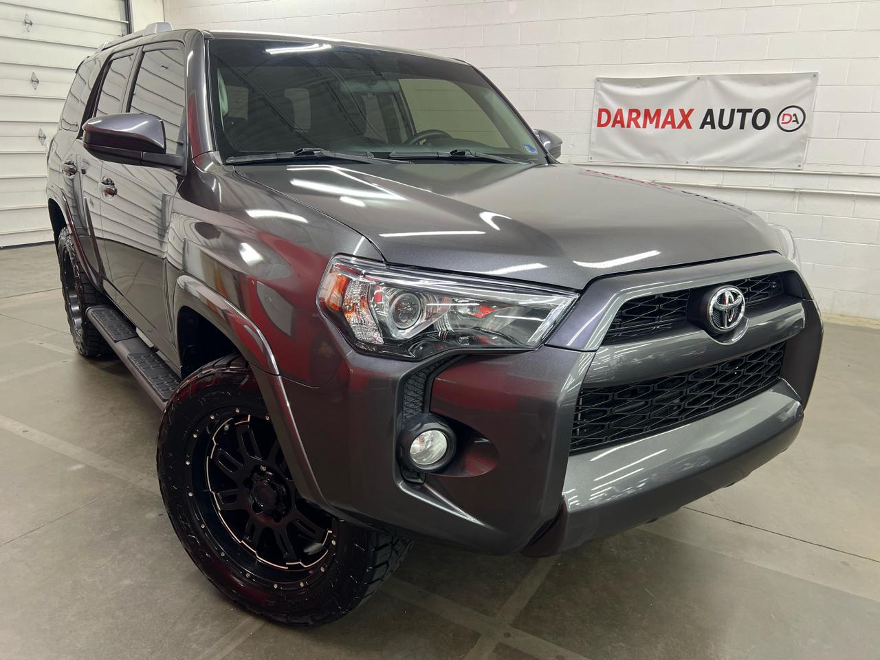 Toyota 4Runner SR5 4WD 2017