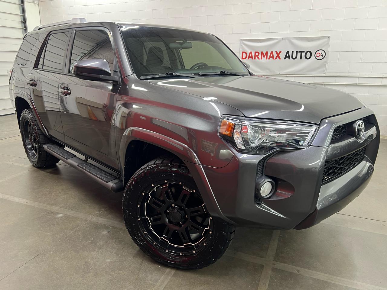 Toyota 4Runner SR5 4WD 2017