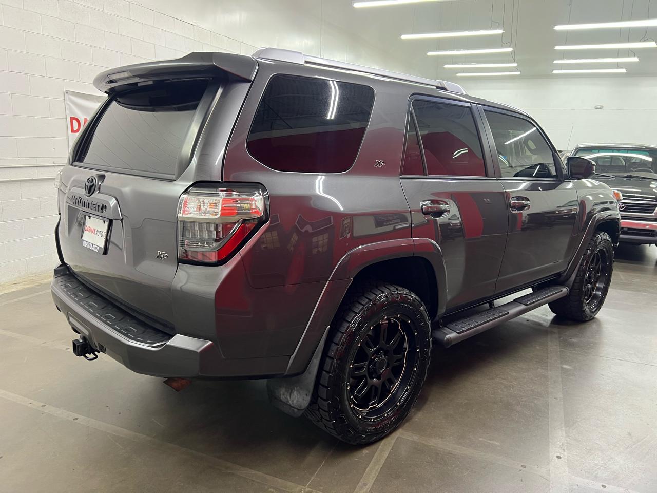 Toyota 4Runner SR5 4WD 2017