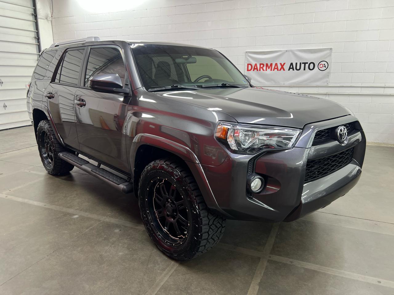 Toyota 4Runner SR5 4WD 2017