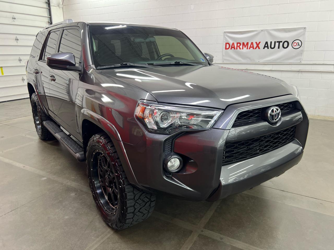 Toyota 4Runner SR5 4WD 2017