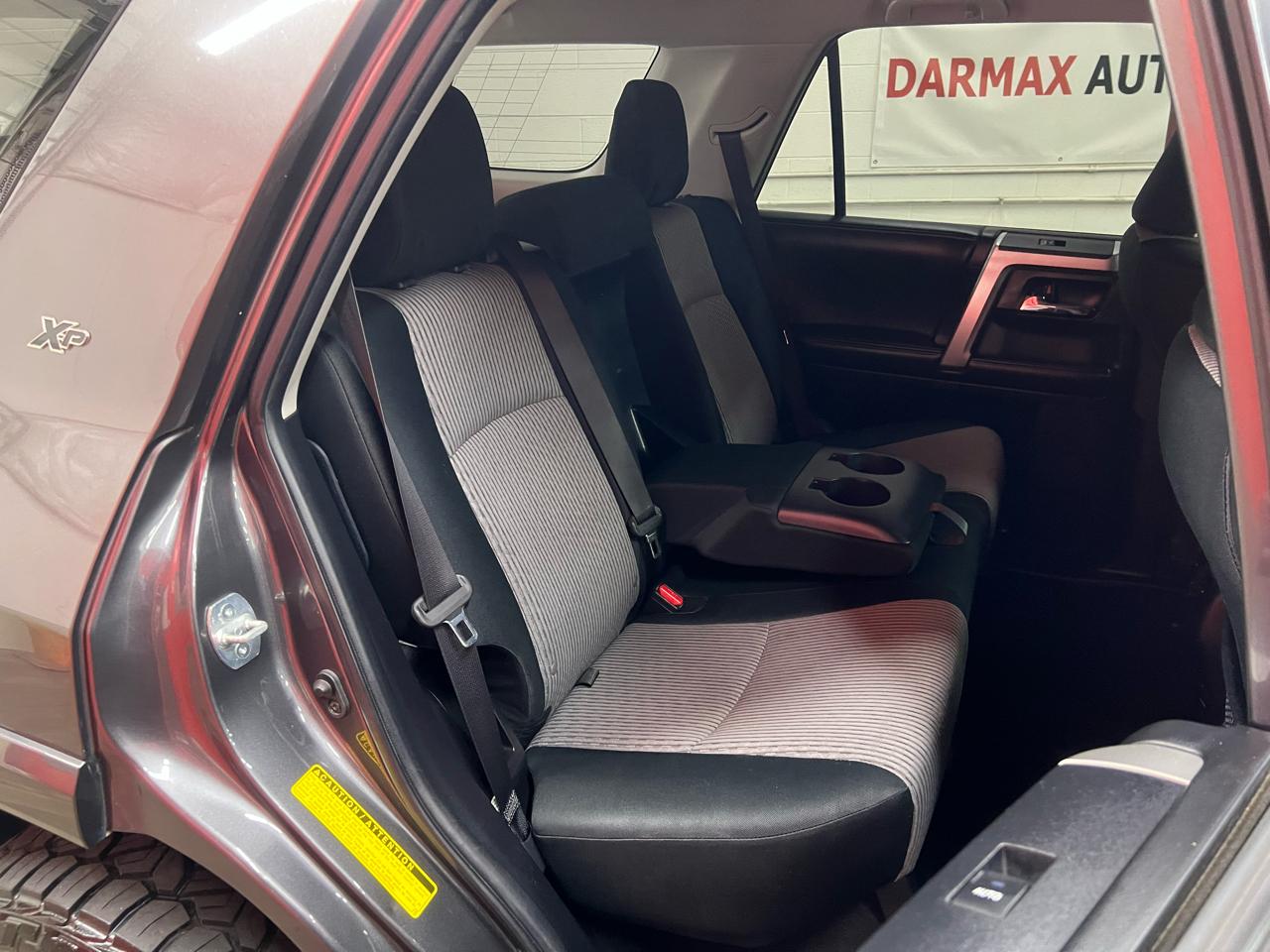Toyota 4Runner SR5 4WD 2017