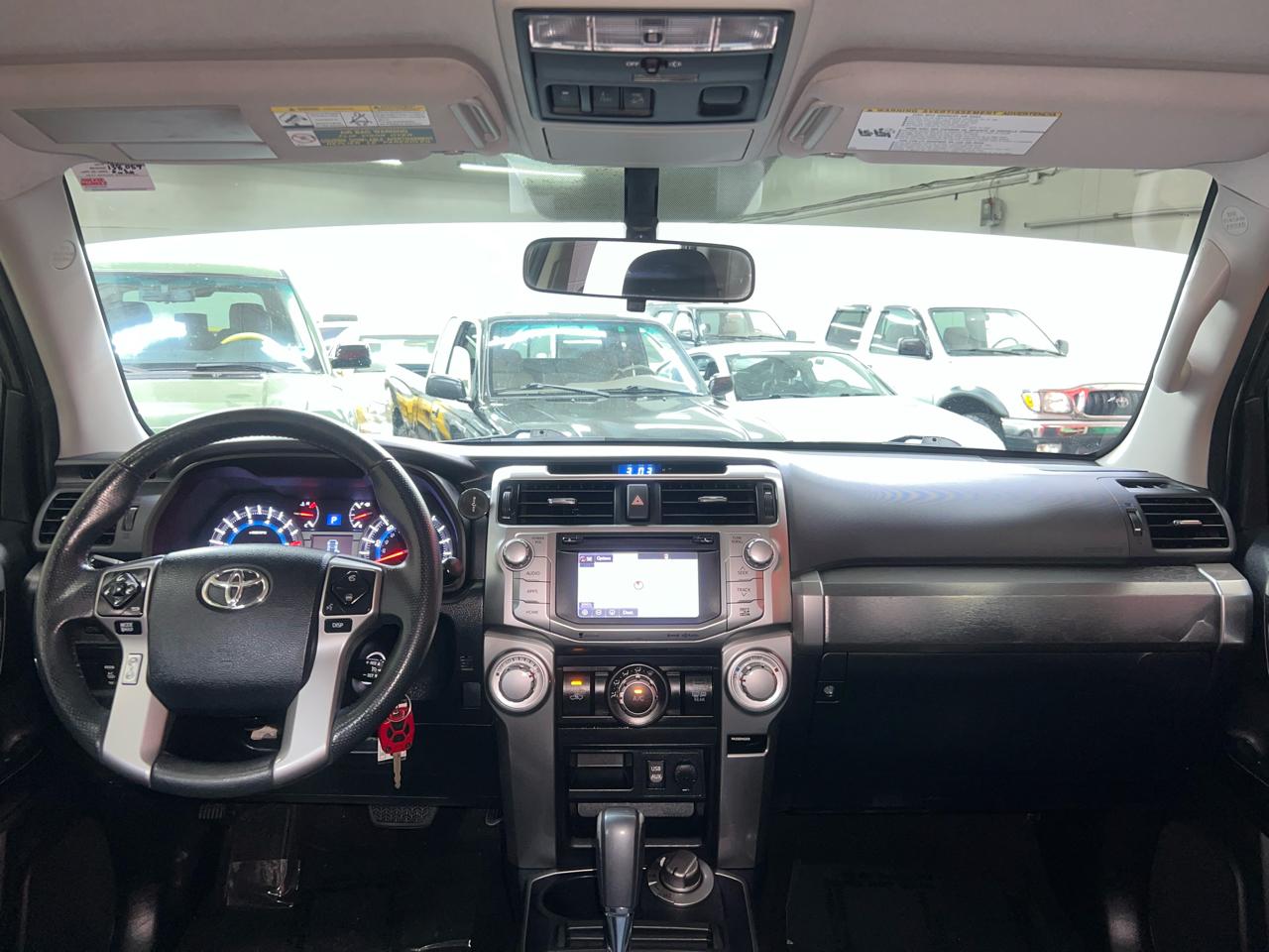 Toyota 4Runner SR5 4WD 2017
