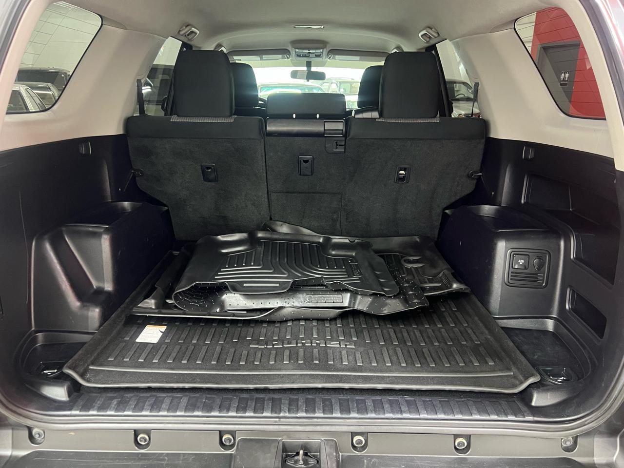 Toyota 4Runner SR5 4WD 2017