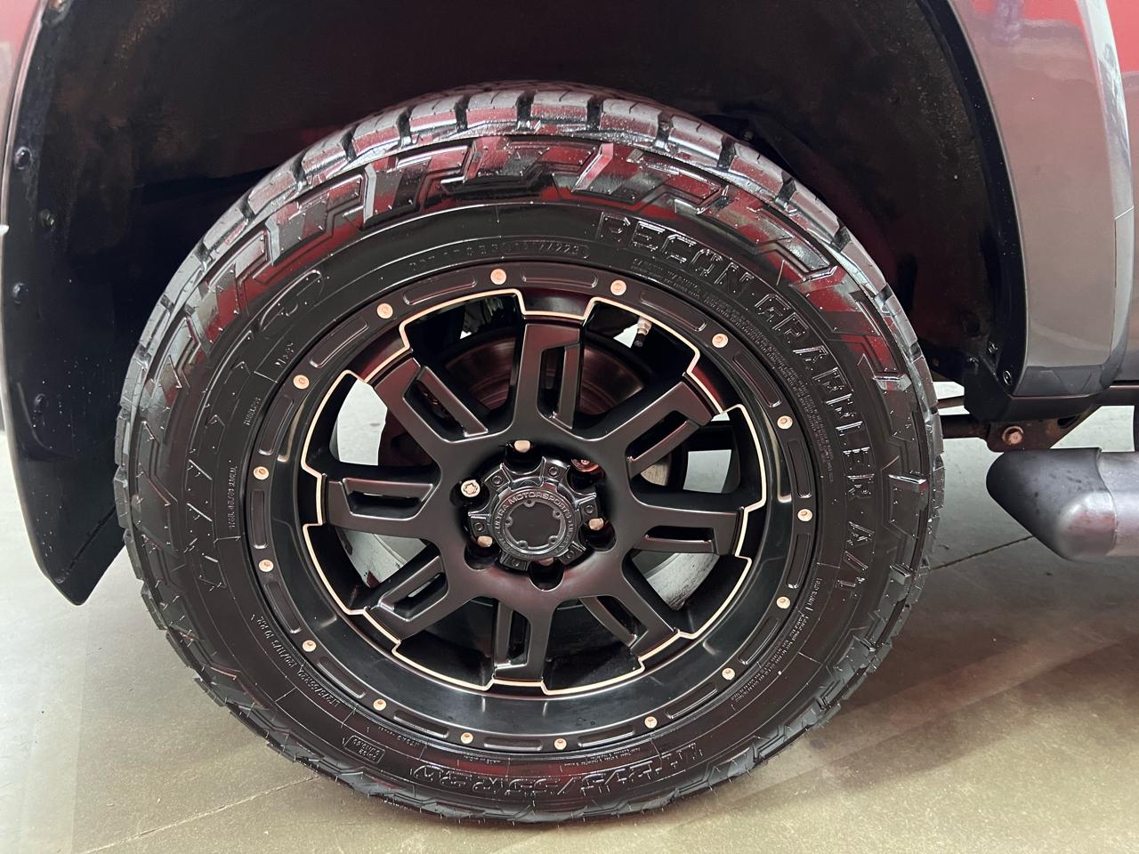 Toyota 4Runner SR5 4WD 2017