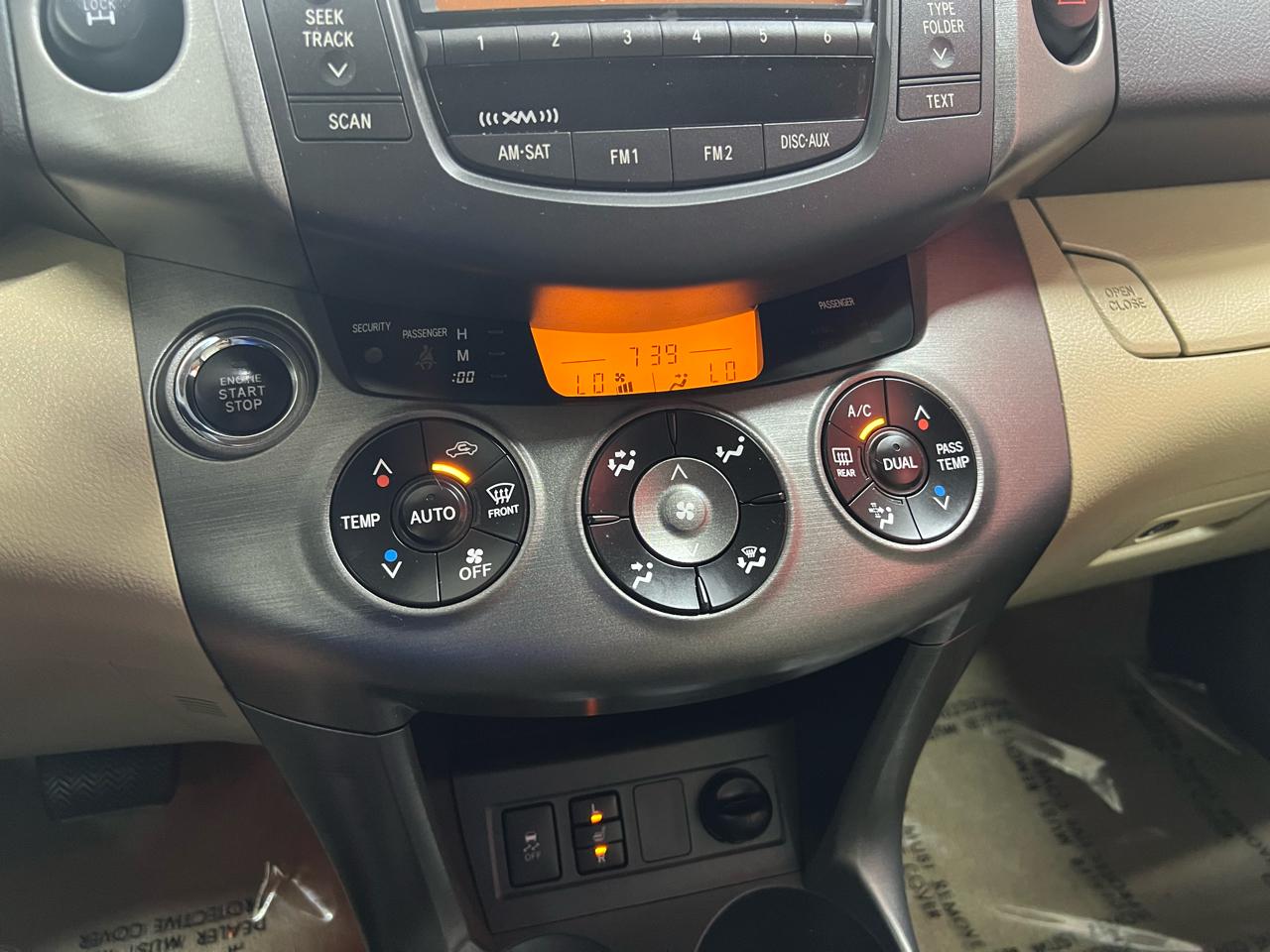 Toyota RAV4 Limited V6 4WD 2010