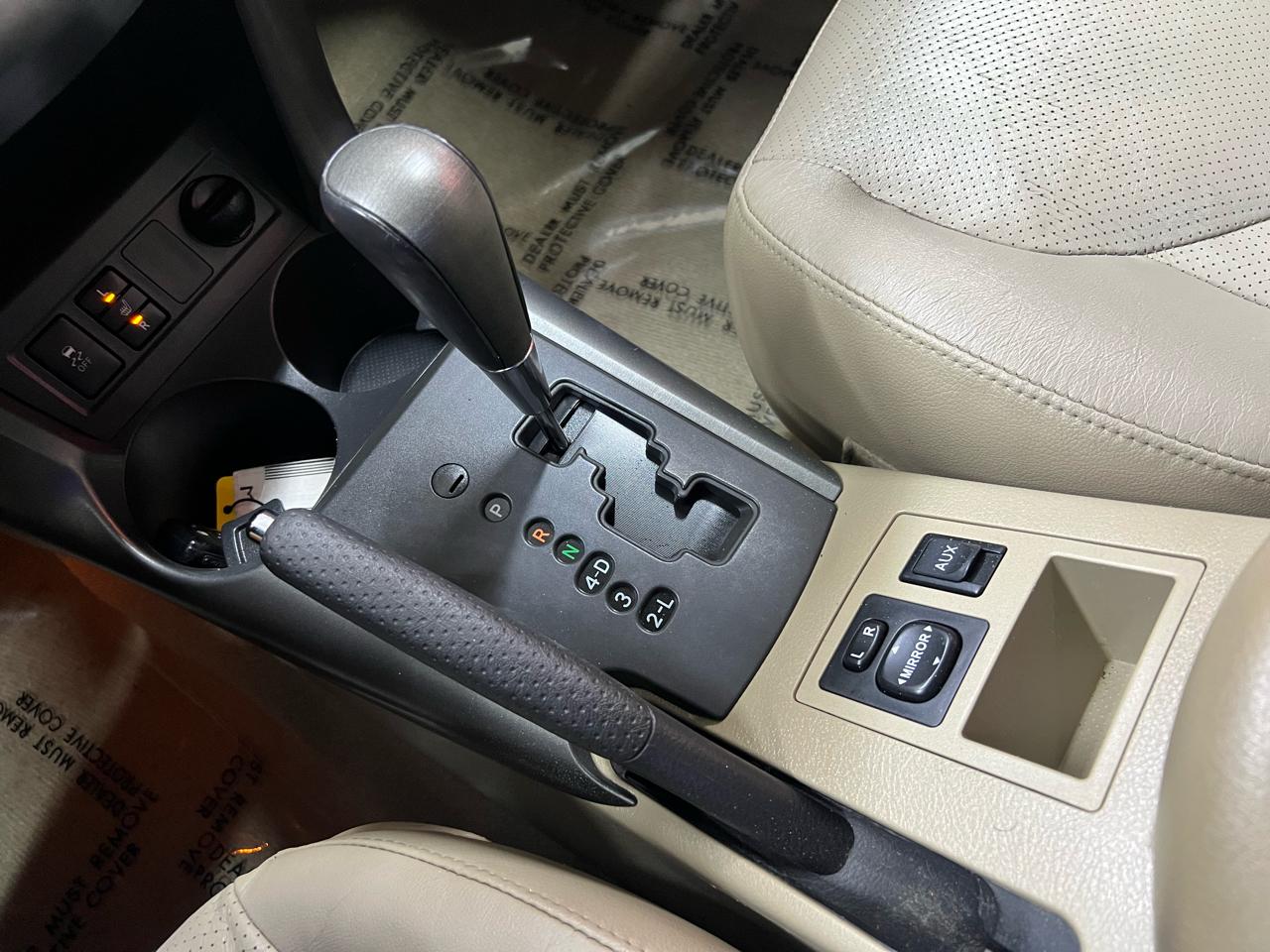 Toyota RAV4 Limited V6 4WD 2010