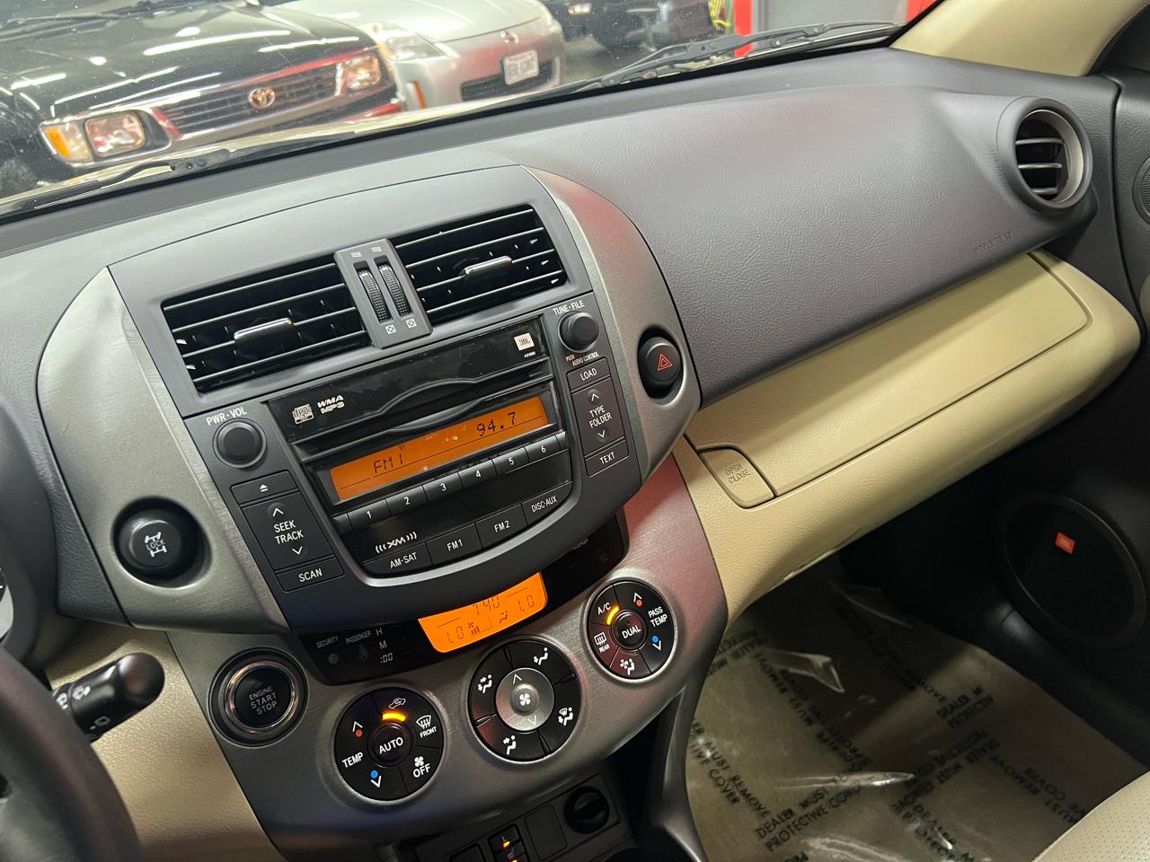 Toyota RAV4 Limited V6 4WD 2010