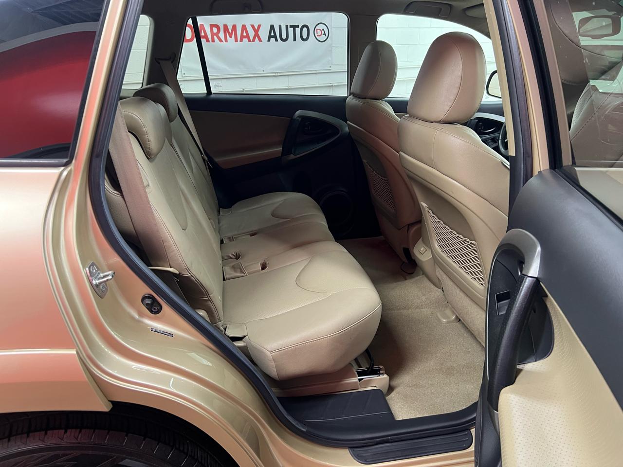Toyota RAV4 Limited V6 4WD 2010