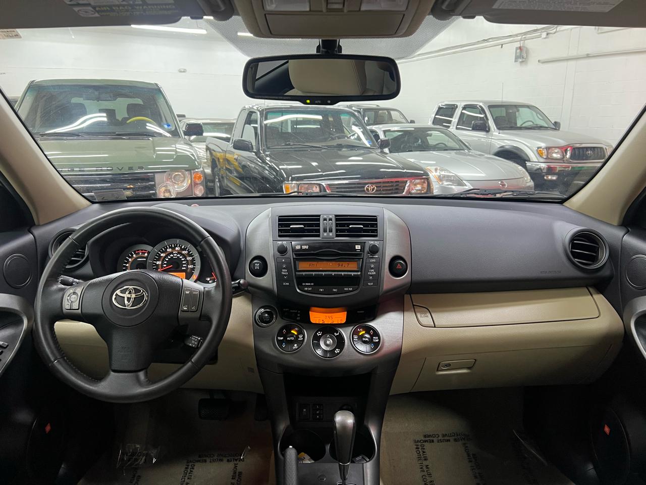 Toyota RAV4 Limited V6 4WD 2010