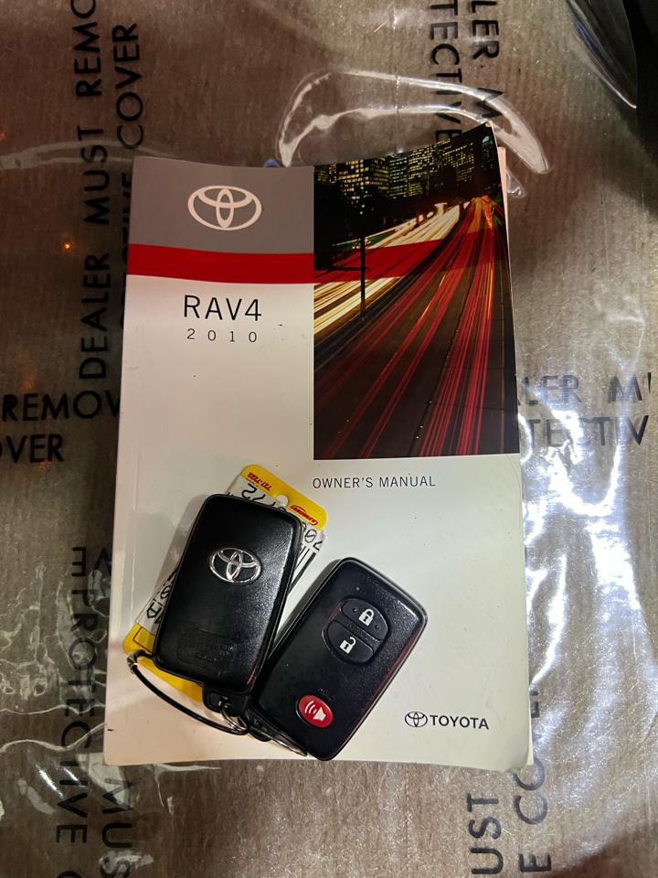 Toyota RAV4 Limited V6 4WD 2010