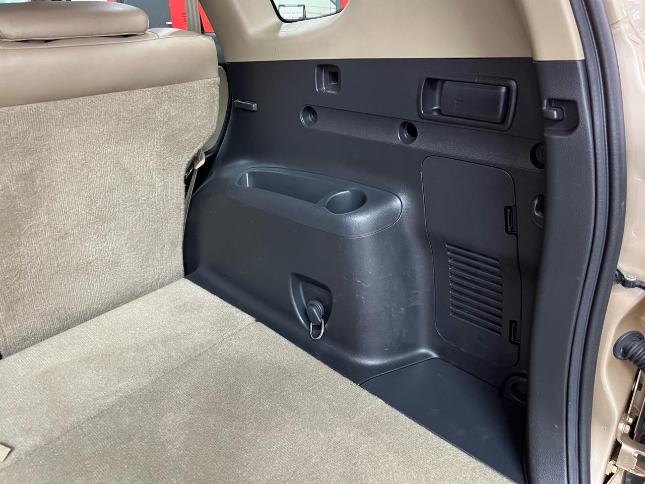Toyota RAV4 Limited V6 4WD 2010