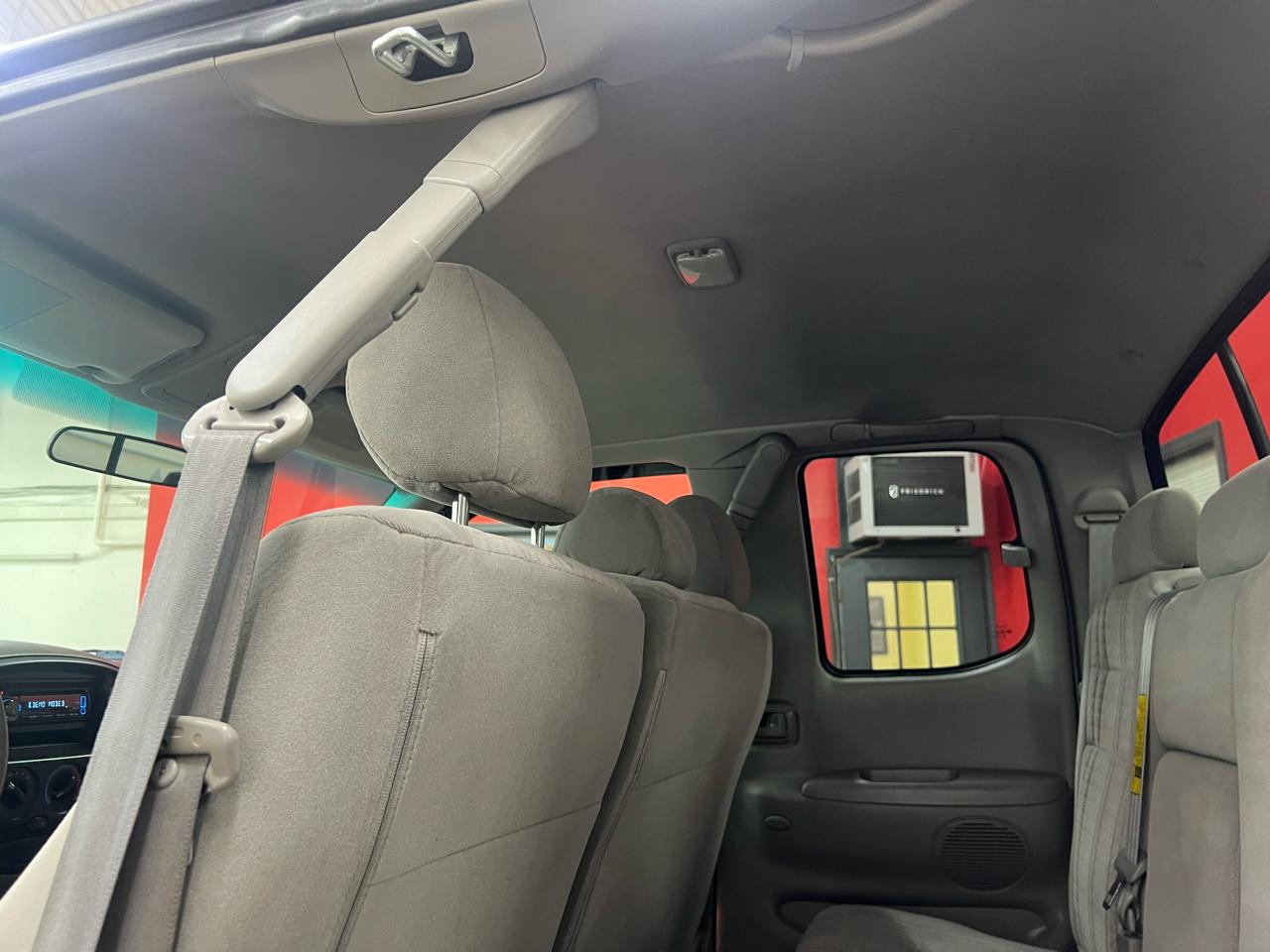Toyota Tundra SR5 Access Cab 2WD 2005