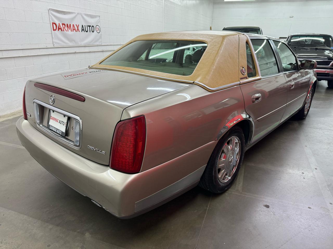 Cadillac DeVille Sedan 2004