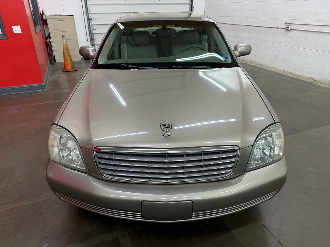 Cadillac DeVille Sedan 2004