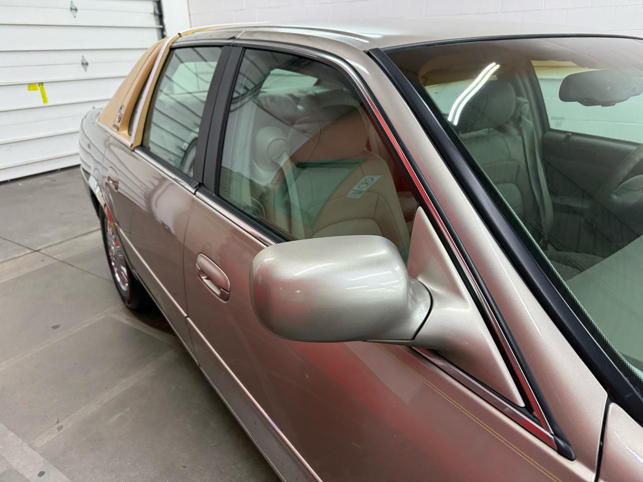 Cadillac DeVille Sedan 2004