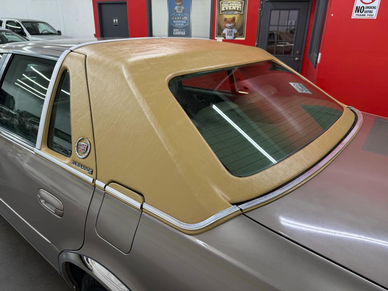 Cadillac DeVille Sedan 2004