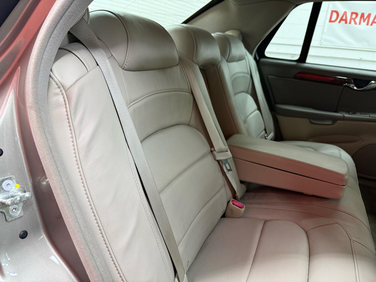 Cadillac DeVille Sedan 2004