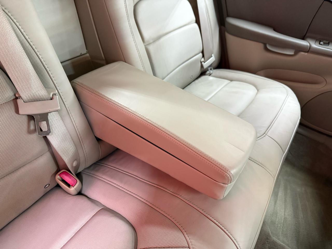 Cadillac DeVille Sedan 2004