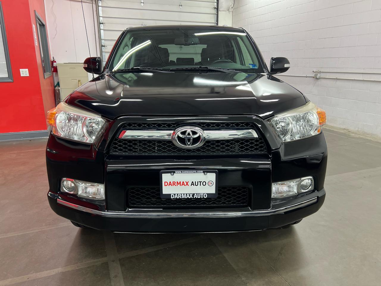Toyota 4Runner Limited 4WD V6 2011