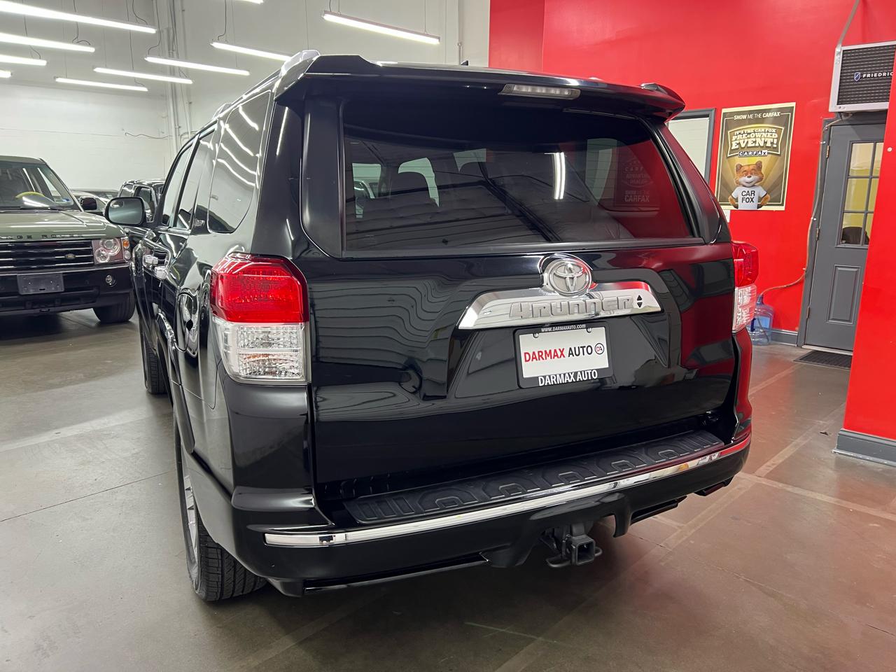 Toyota 4Runner Limited 4WD V6 2011