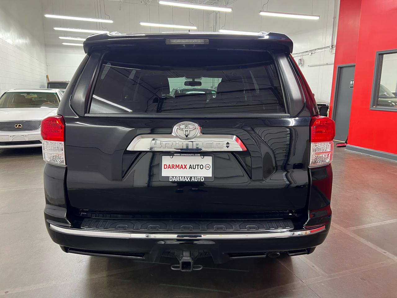 Toyota 4Runner Limited 4WD V6 2011