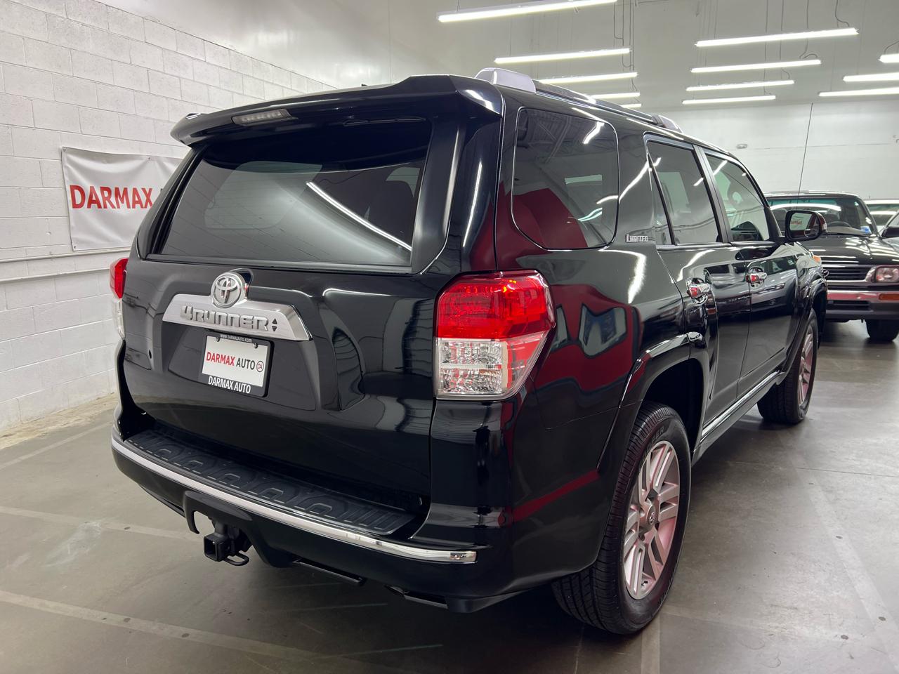 Toyota 4Runner Limited 4WD V6 2011