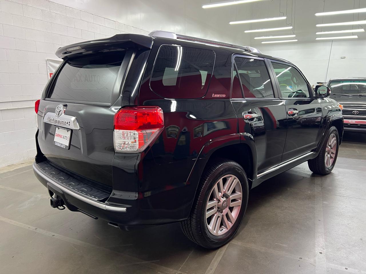 Toyota 4Runner Limited 4WD V6 2011