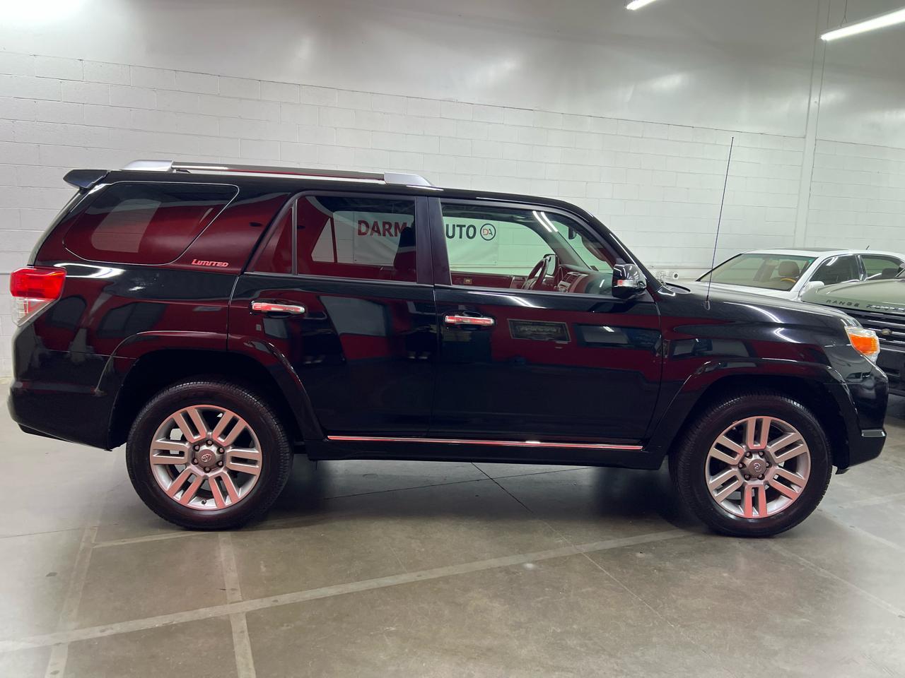 Toyota 4Runner Limited 4WD V6 2011